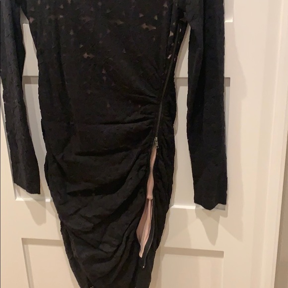 BCBG ”Alessandra” black lace with nude lining - Picture 5 of 5